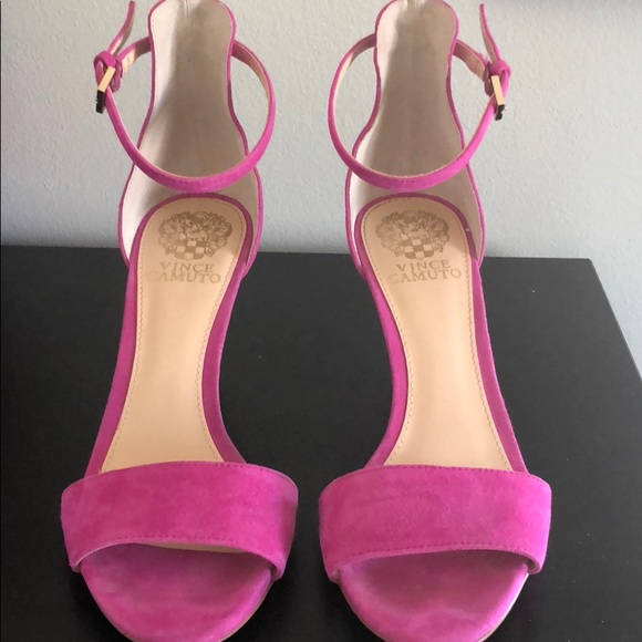 vince camuto pink suede shoes